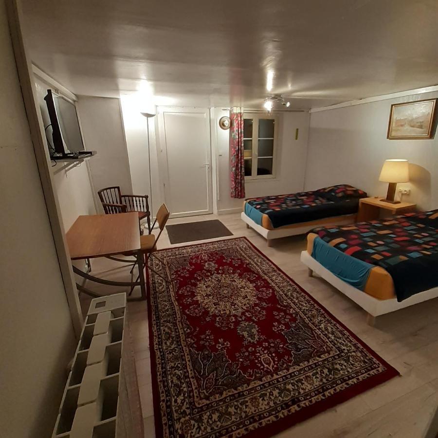 Chambres D'Hotes Gobillon Maintenon Exterior foto